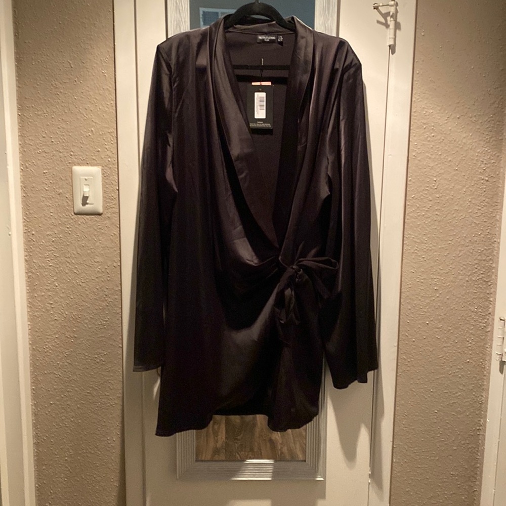 PLT NWT PLUS SIZE BLACK DRESS LONG SLEEVES